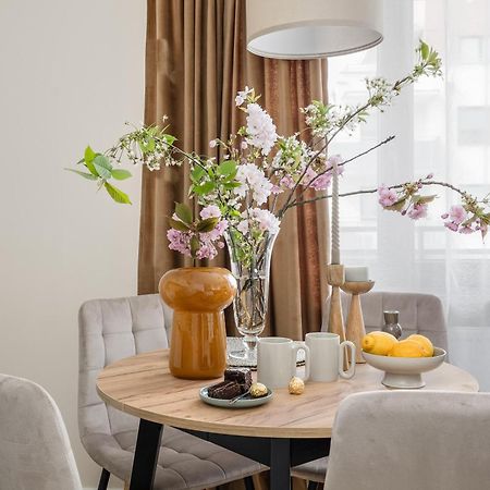Ts Gold New Town Apartment & Free Private Parking Szczecin Buitenkant foto
